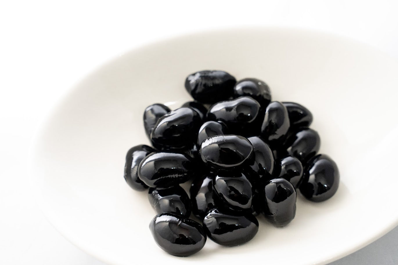 滋賀県産 丹波 黒大豆 竜王黒大豆 2L 上サイズ 200g 袋入り 黒豆 くろまめ クロマメ 丹波 丹波黒豆 丹波大黒豆